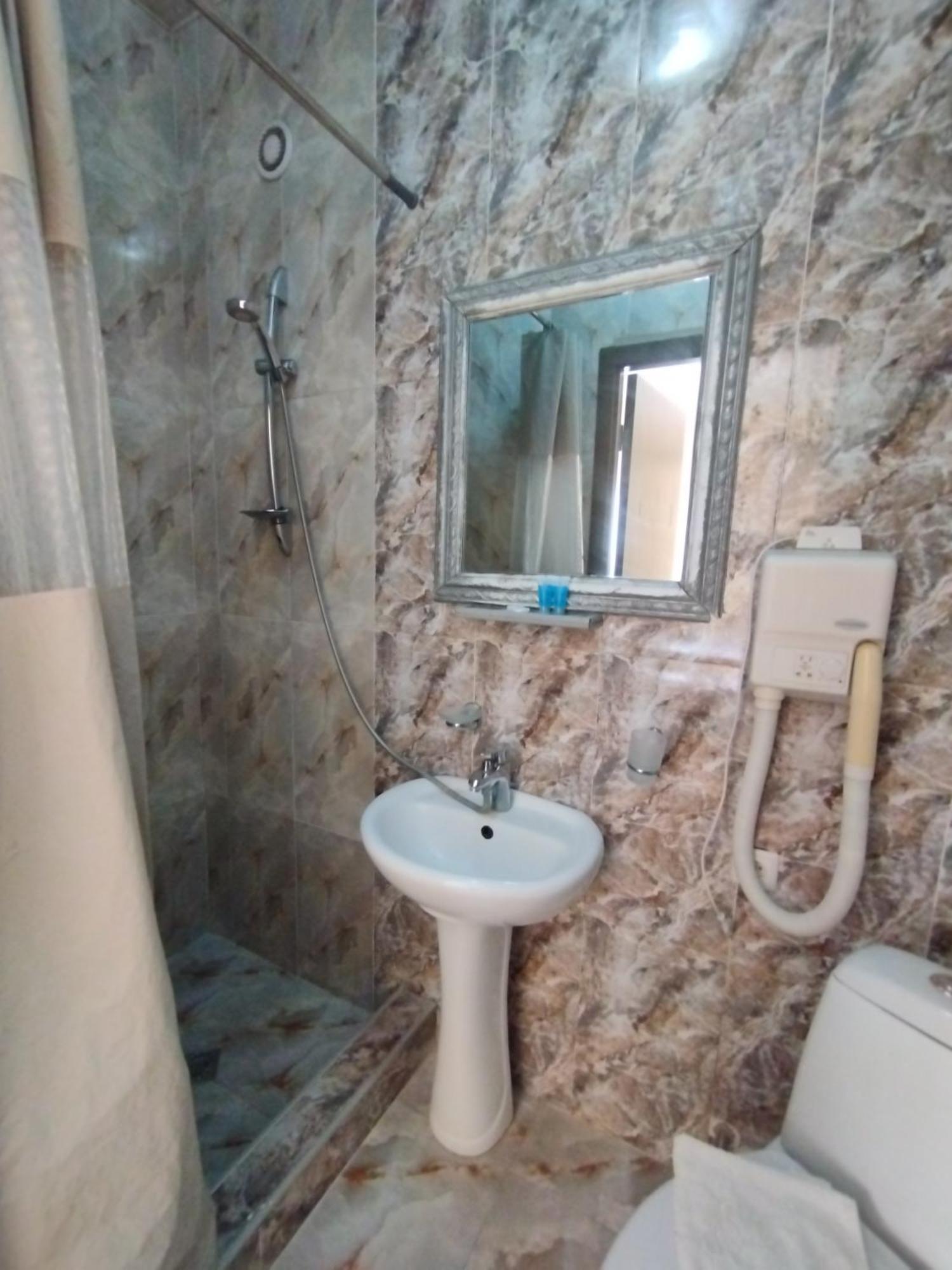 David Hotel Kutaisi Dış mekan fotoğraf